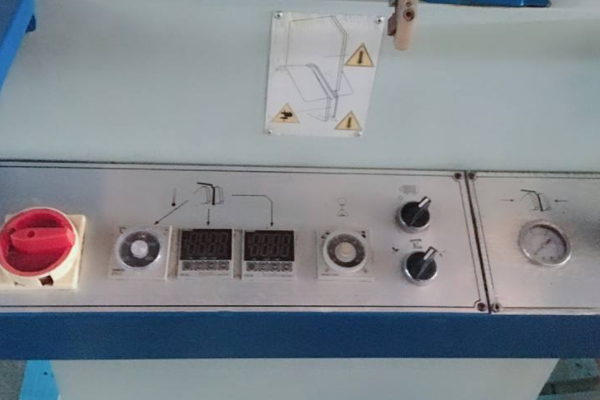 怎樣檢測發(fā)電機油壓？